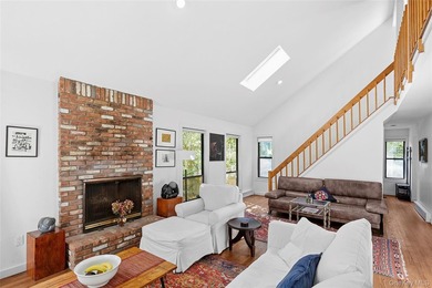 Tucked away saltbox home with an inground pool and abundant - photo 4