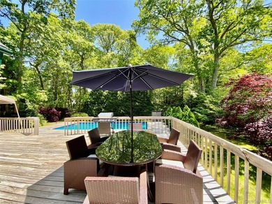 Tucked away saltbox home with an inground pool and abundant - photo 7