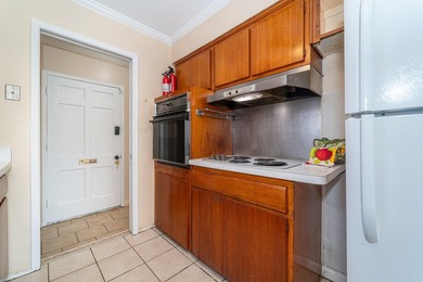 This spacious, classic Ypsilanti Township 3-bedroom, 2.5 bath - photo 6