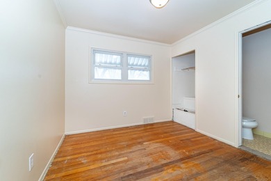 This spacious, classic Ypsilanti Township 3-bedroom, 2.5 bath - photo 9