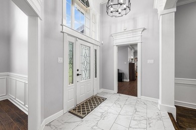 Experience elevated golf course living in this beautiful 3 - photo 6