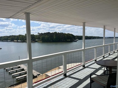 Experience Lake Life on the unique Alabama Belle! This 3rd floor - photo 10