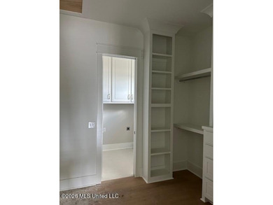 Stunning New Construction Farmhouse on Lake Katherine - Lake - photo 11