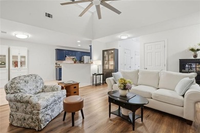 Tucked away on a private corner lot, you'll immediately notice - photo 14