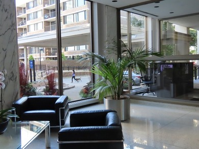 Sun- Filled, South Facing 2 Bedroom with views of the City and - photo 14