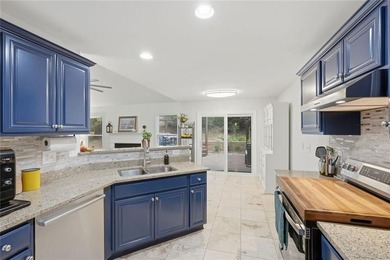 Tucked away on a private corner lot, you'll immediately notice - photo 18