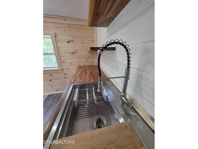 Welcome to this beautifully crafted cabin-style home that - photo 19