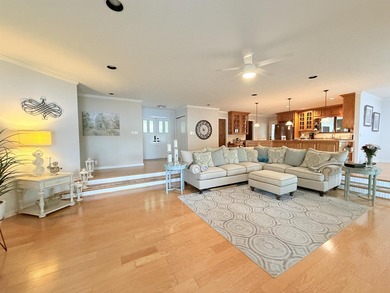 This one level well maintained and furnished Lake Omaha home is - photo 10