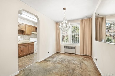 Welcome Home! Come to this beautiful tree-lined neighborhood - photo 10