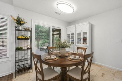 Tucked away on a private corner lot, you'll immediately notice - photo 23