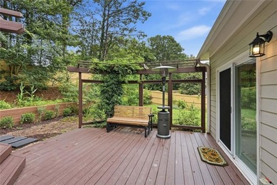 Tucked away on a private corner lot, you'll immediately notice - photo 25