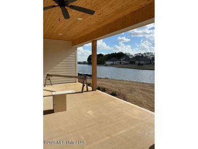 Stunning New Construction Farmhouse on Lake Katherine - Lake - photo 26