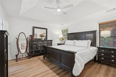 Tucked away on a private corner lot, you'll immediately notice - photo 28
