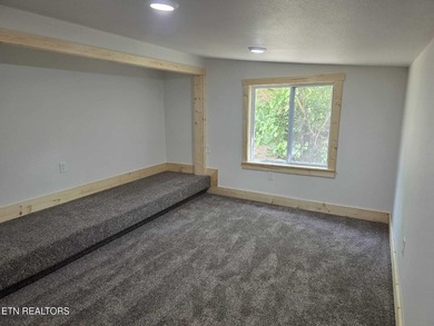 Welcome to this beautifully crafted cabin-style home that - photo 39