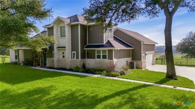 Coleto Creek Reservoir Home For Sale in Victoria Texas