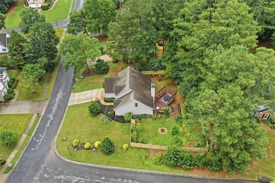 Tucked away on a private corner lot, you'll immediately notice - photo 45