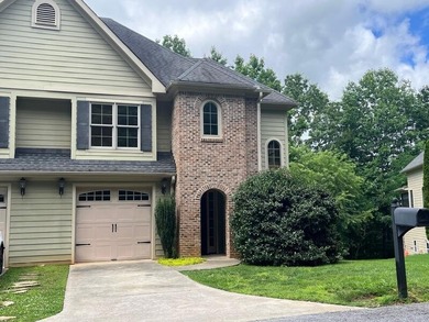 Lake Chatuge Home For Sale in Hayesville North Carolina