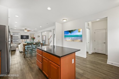 Living is easy at the shore in this young 2015 coastal retreat - photo 12