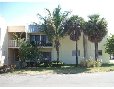 Clear Lake - Palm Beach County Condo Active Under Contract in West Palm Beach Florida
