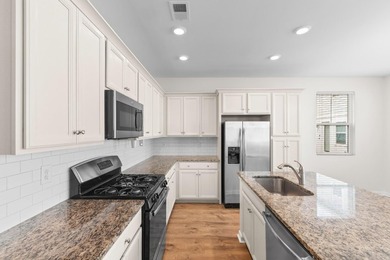 Imagine coming home to a quiet, tree-lined community just - photo 4