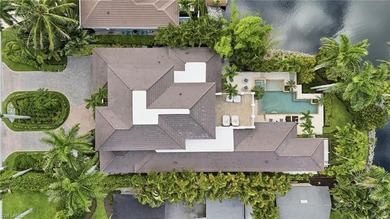 Perfectly positioned on over half an acre in the prestigious - photo 36