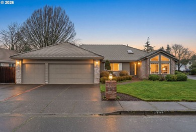 Dobson Pond Home For Sale in Eugene Oregon