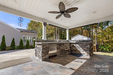 Lake Wylie Home For Sale in Clover South Carolina