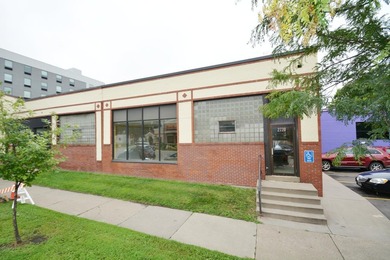 Buildling is for Sale of Lease. High visibility Retail and - photo 4