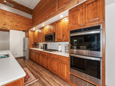 SUGAR CAMP: Luxe Barndominium on a private wooded parcel with - photo 5
