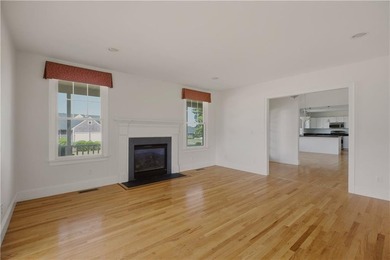 WELCOME HOME TO 189 FERRY LANDING CIRCLE. THIS RARE, CORNER UNIT - photo 9