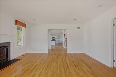 WELCOME HOME TO 189 FERRY LANDING CIRCLE. THIS RARE, CORNER UNIT - photo 10