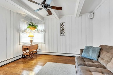 Making a Splash in the Spring Market!! Welcome Home to this - photo 11