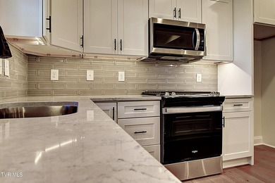 Welcome Home to The Glades at Hawley Meadows, where luxury - photo 13