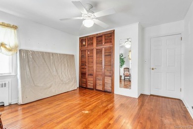 Making a Splash in the Spring Market!! Welcome Home to this - photo 17
