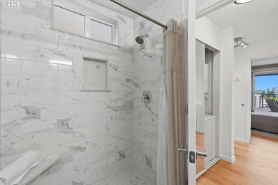Enjoy elevated Portland living from this light-filled Abitare - photo 19