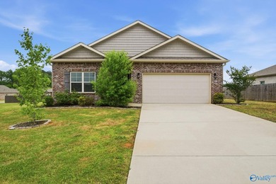 Welcome to a very sought after neighborhood featuring a - photo 1