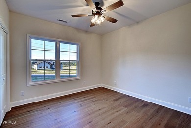 Welcome Home to The Glades at Hawley Meadows, where luxury - photo 22