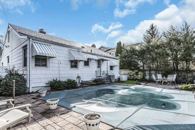 Making a Splash in the Spring Market!! Welcome Home to this - photo 23