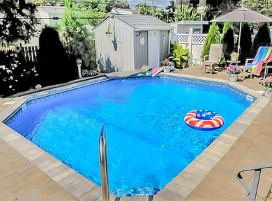 Making a Splash in the Spring Market!! Welcome Home to this - photo 25