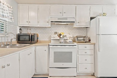Welcome to Waterway View Community, a desirable 55+ leased land - photo 9