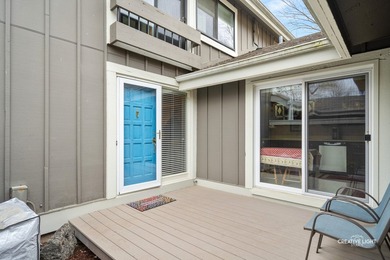 Relaxed Living Starts Here! Easy living awaits in this - photo 3