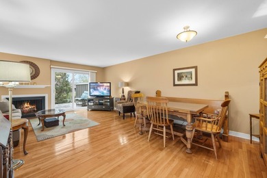 Relaxed Living Starts Here! Easy living awaits in this - photo 5