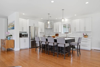 Nestled in a quiet residential enclave and surrounded by mature - photo 5
