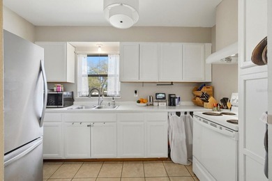 SELLER IS HIGHLY MOTIVATED! Welcome to 2627 Myrtle Ave in Mims - photo 8