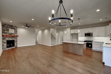 Beautiful family-friendly 4 bedroom, 3 bath home featuring two - photo 14