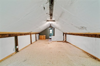 SIGNIFICANT PRICE REDUCTION! The entire western border of this - photo 22