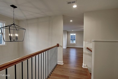 Beautiful family-friendly 4 bedroom, 3 bath home featuring two - photo 27