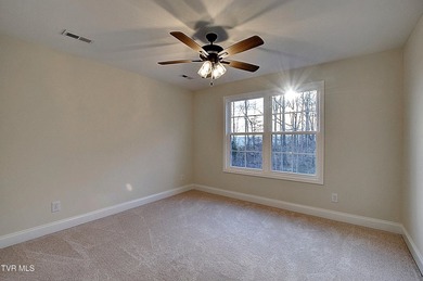 Beautiful family-friendly 4 bedroom, 3 bath home featuring two - photo 28