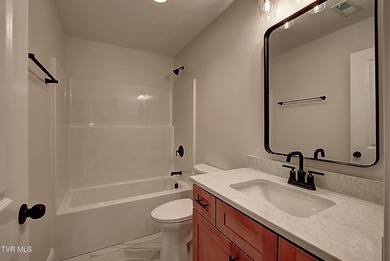 Beautiful family-friendly 4 bedroom, 3 bath home featuring two - photo 29