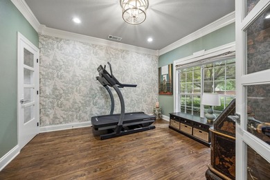 This sprawling 5-bedroom, 3.5-bathroom family estate offers - photo 8